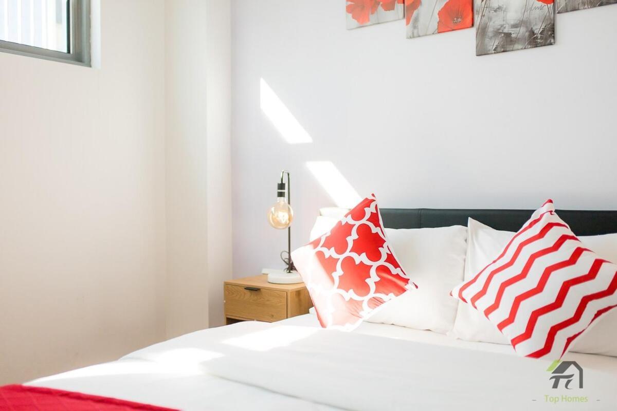 Convenient 2 Bedrooms In Parramatta Apartment *