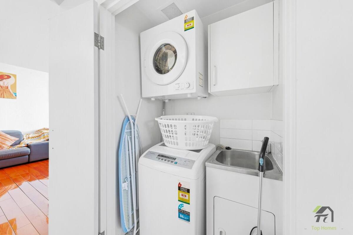 Apartment Convenient 2 Bedrooms In Parramatta Sydney
